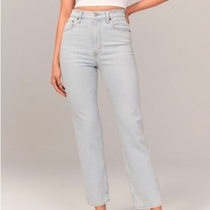 A&F Abercrombie Ultra High Rise Ankle Straight Jean Color: Light